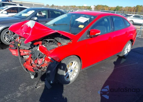 2015 Ford Focus Se z USA, uszkodzony, nr VIN 1FADP3F24FL355449